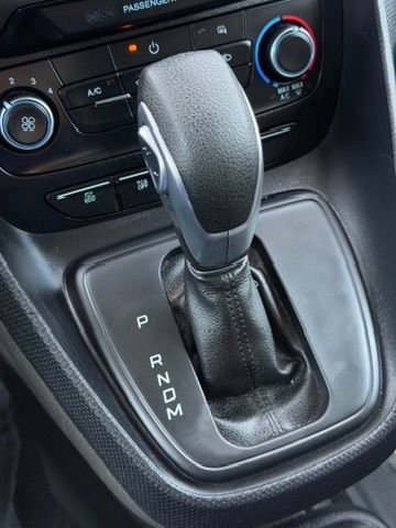 Used 2023 Ford Transit Connect XL image 40