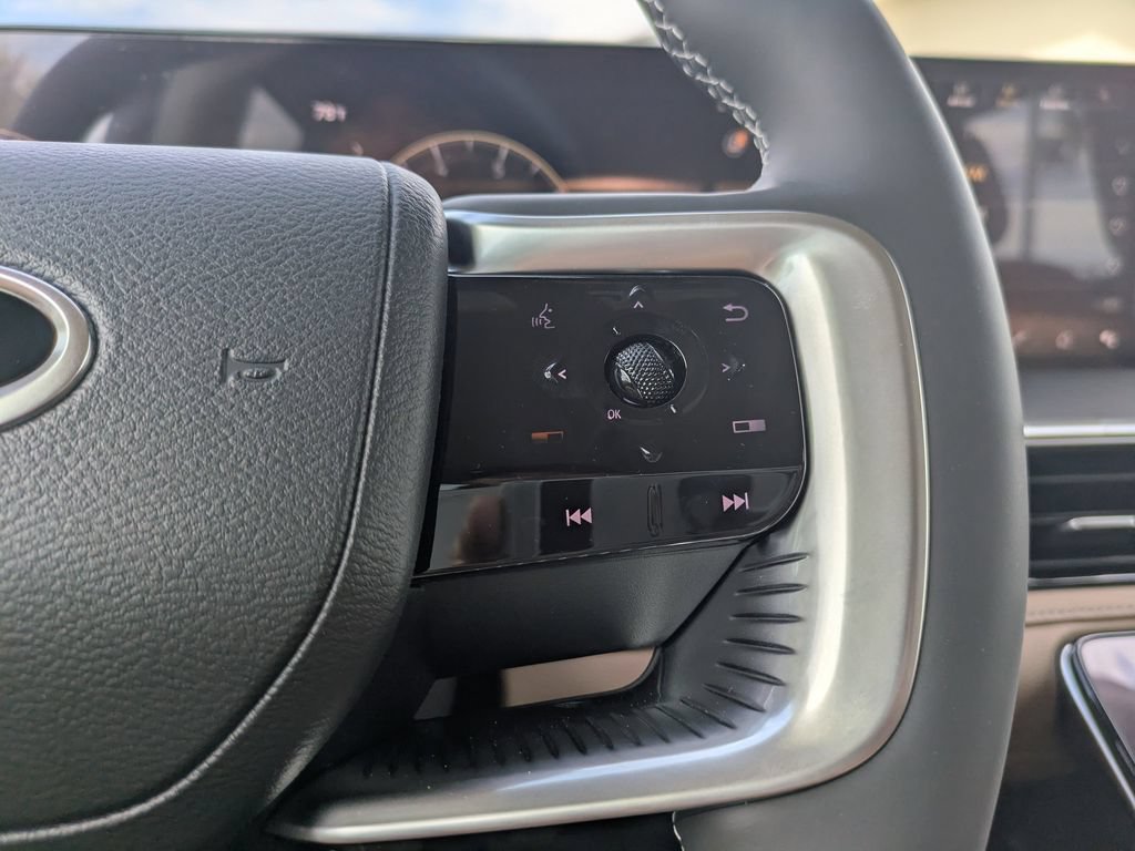New 2026 INFINITI QX80 Luxe w/ Cargo Package RWD image 29
