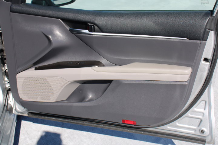 Used 2021 Toyota Camry SE image 18