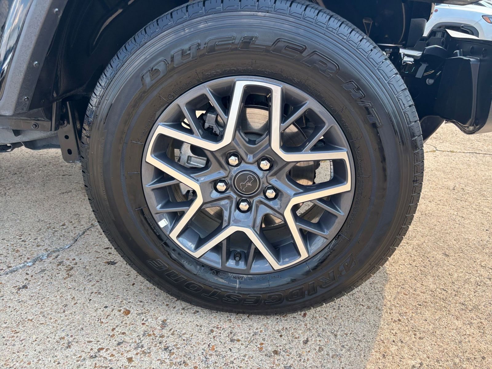 Used 2025 Jeep Wrangler Sahara image 28