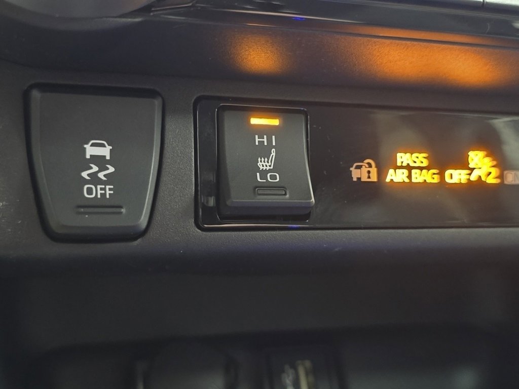 New 2025 Toyota RAV4 XLE image 8