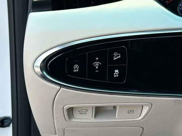 Used 2024 Genesis GV70 2.5T w/ Select Package image 10