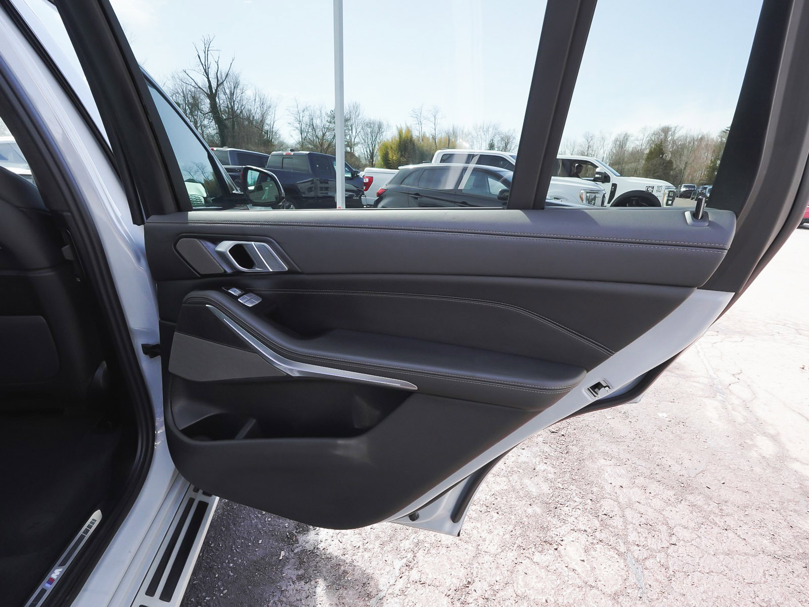 Used 2025 BMW X7 xDrive40i image 12