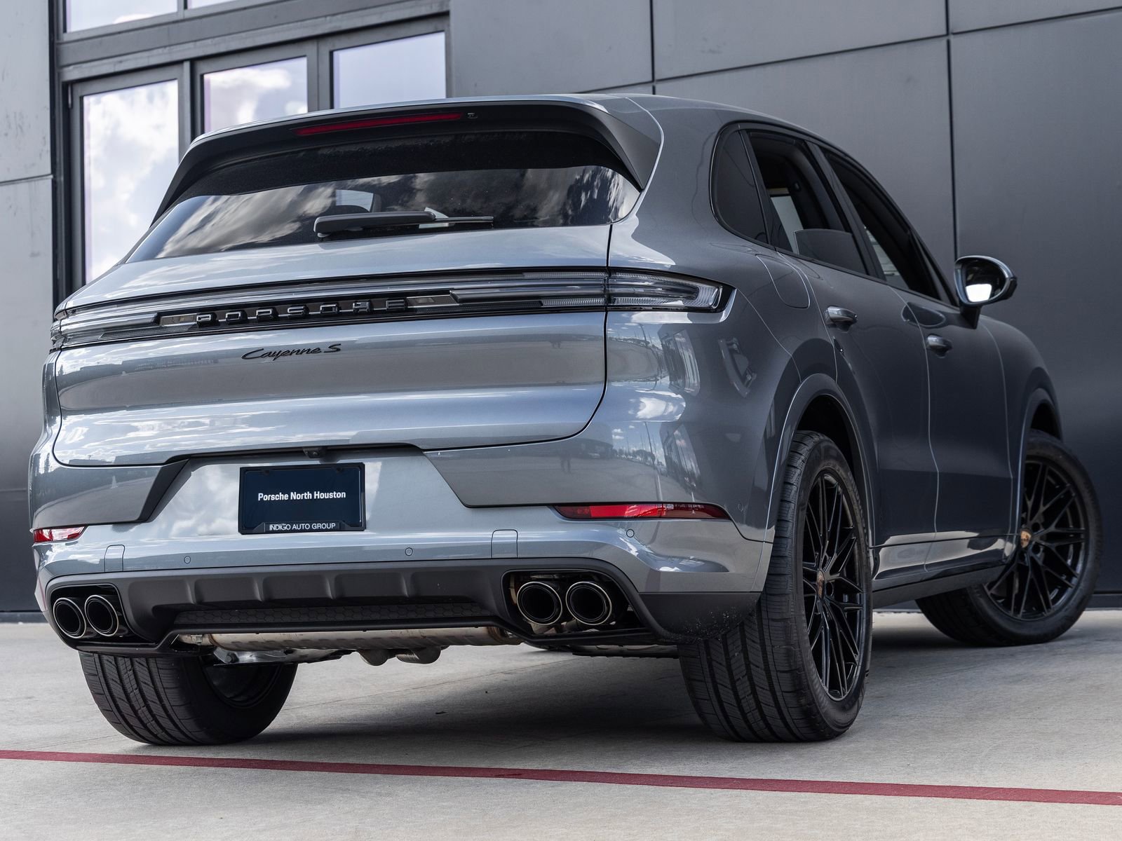New 2026 Porsche Cayenne S image 11