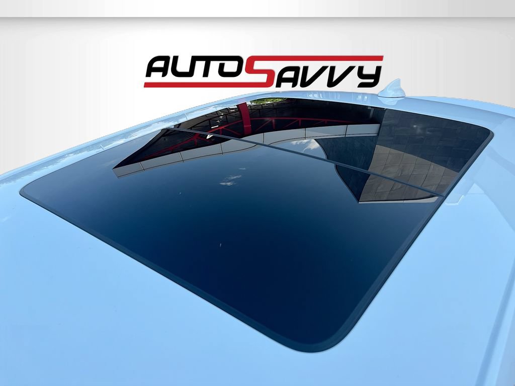 Used 2023 Chrysler 300 C RWD image 23