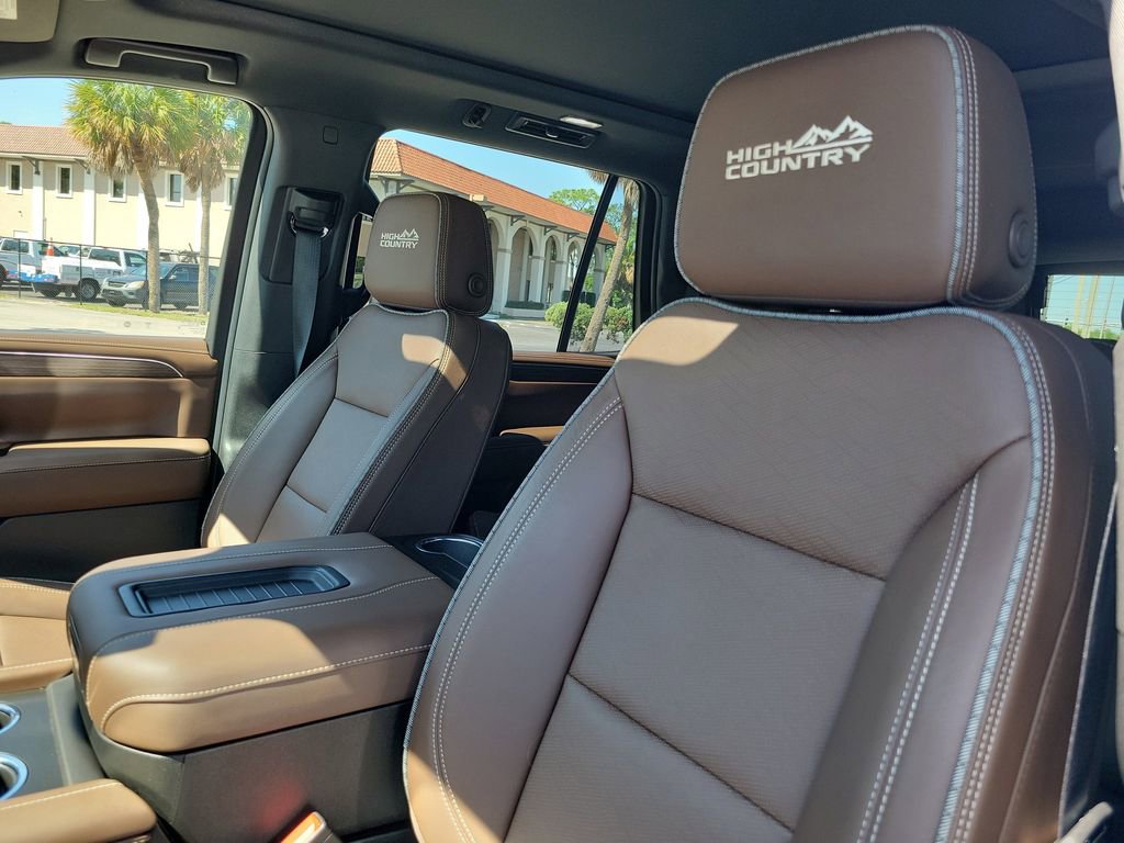 Used 2023 Chevrolet Tahoe High Country AWD/4WD image 20