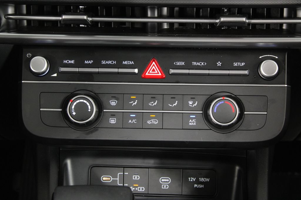 Certified 2026 Hyundai Tucson SE FWD image 22