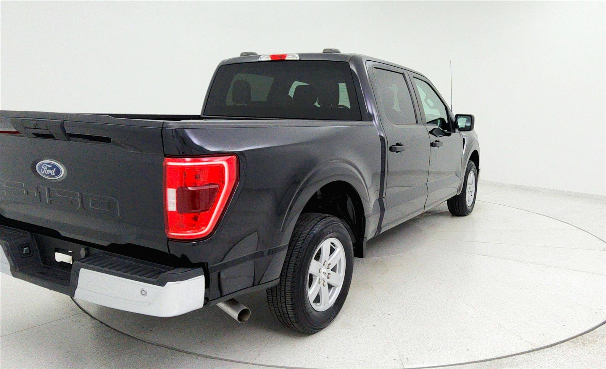 Used 2023 Ford F150 XLT RWD image 4