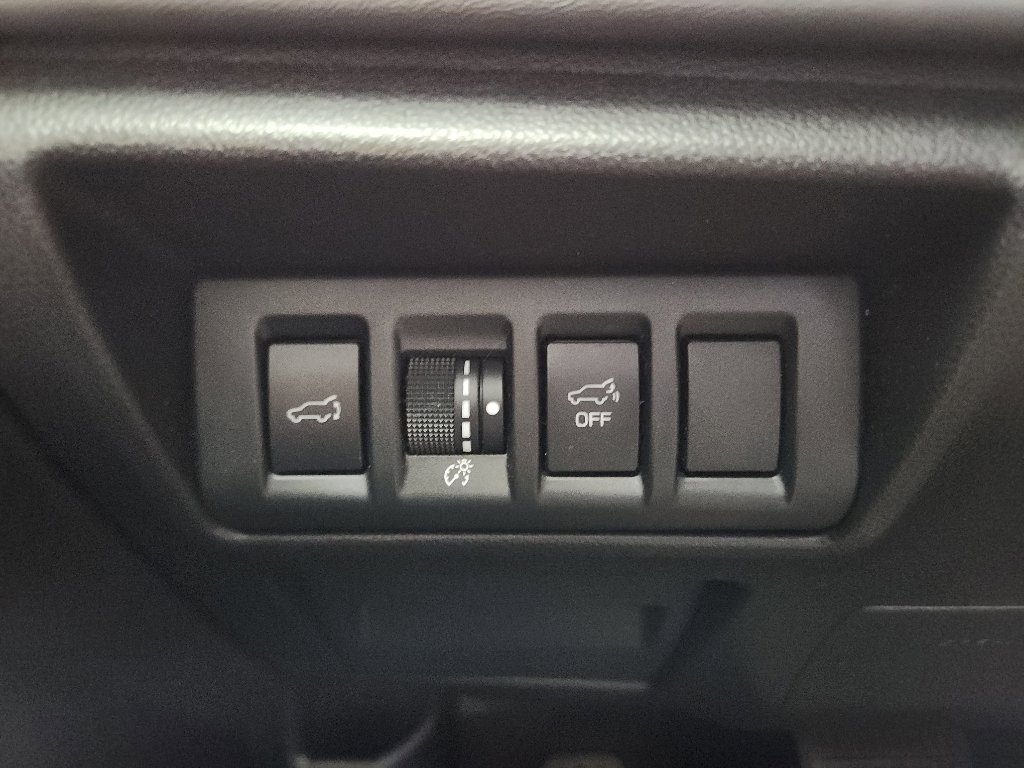 Used 2020 Subaru Outback Limited AWD/4WD image 13