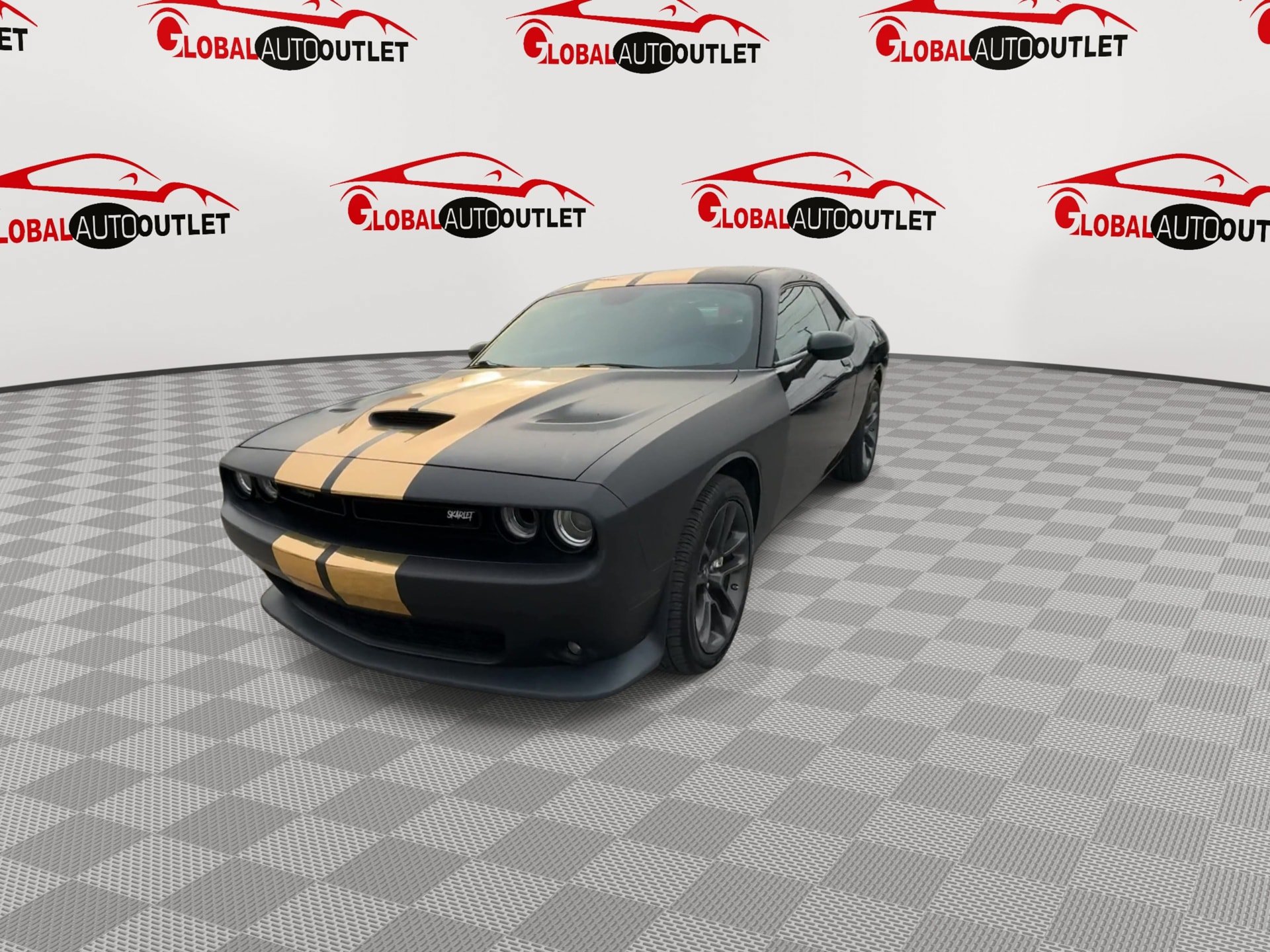 Used 2021 Dodge Challenger R/T Scat Pack RWD image 3