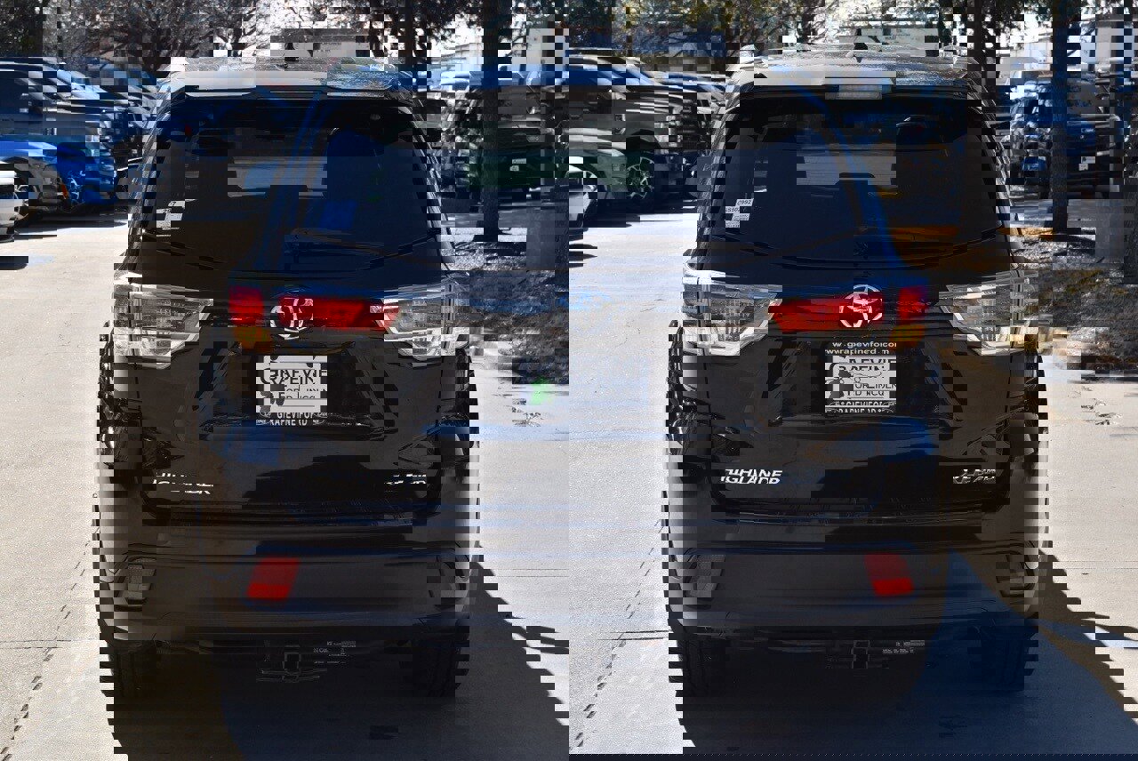 Used 2016 Toyota Highlander XLE image 9