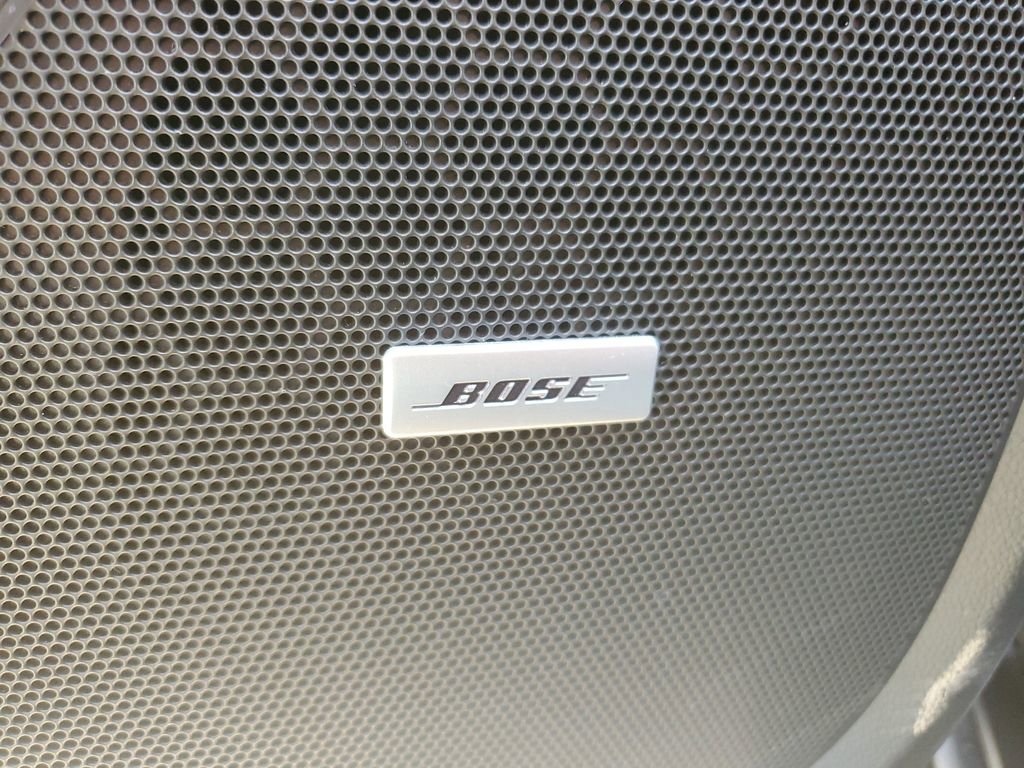 Used 2023 Chevrolet Traverse RS image 23