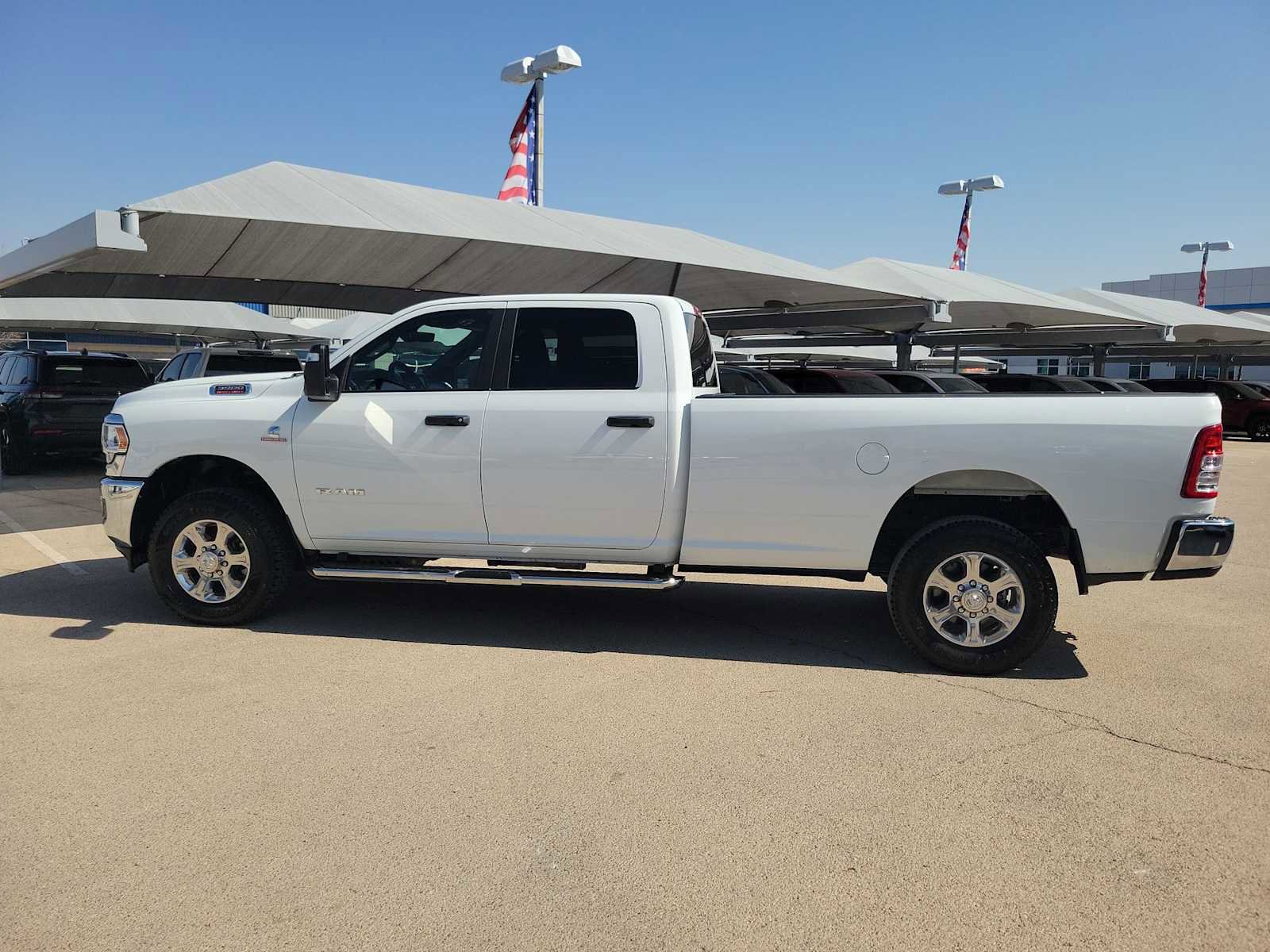 Used 2024 RAM 3500 Big Horn AWD/4WD image 5