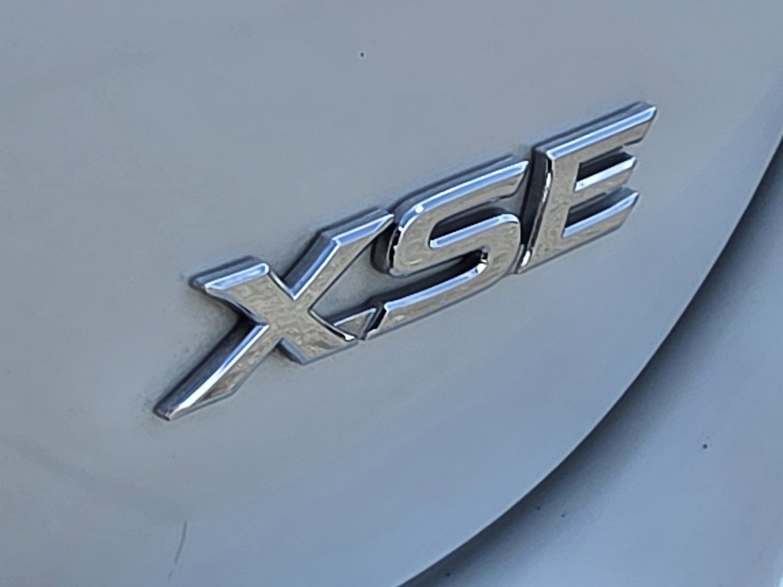 Used 2019 Toyota Camry XSE image 12