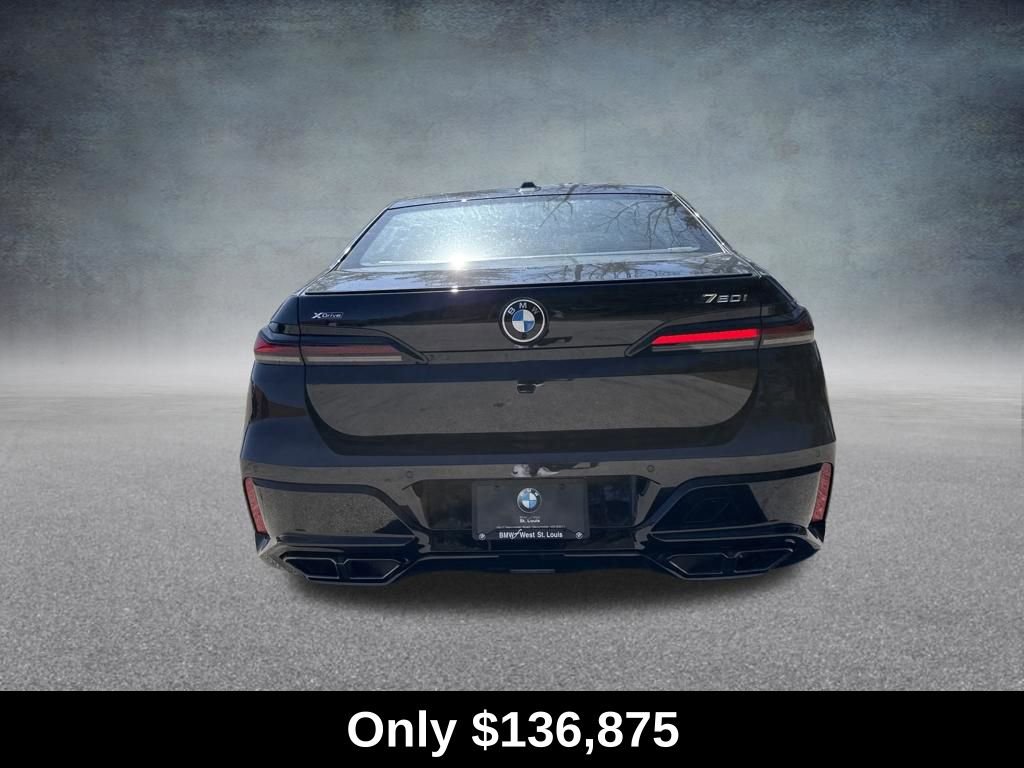 Used 2026 BMW 760i xDrive w/ Executive Package AWD/4WD image 4