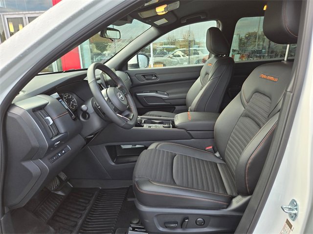 Used 2025 Nissan Pathfinder Rock Creek image 22