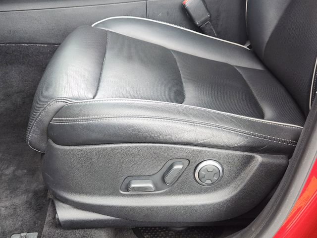 Used 2022 Genesis GV70 2.5T w/ Advanced Package image 18