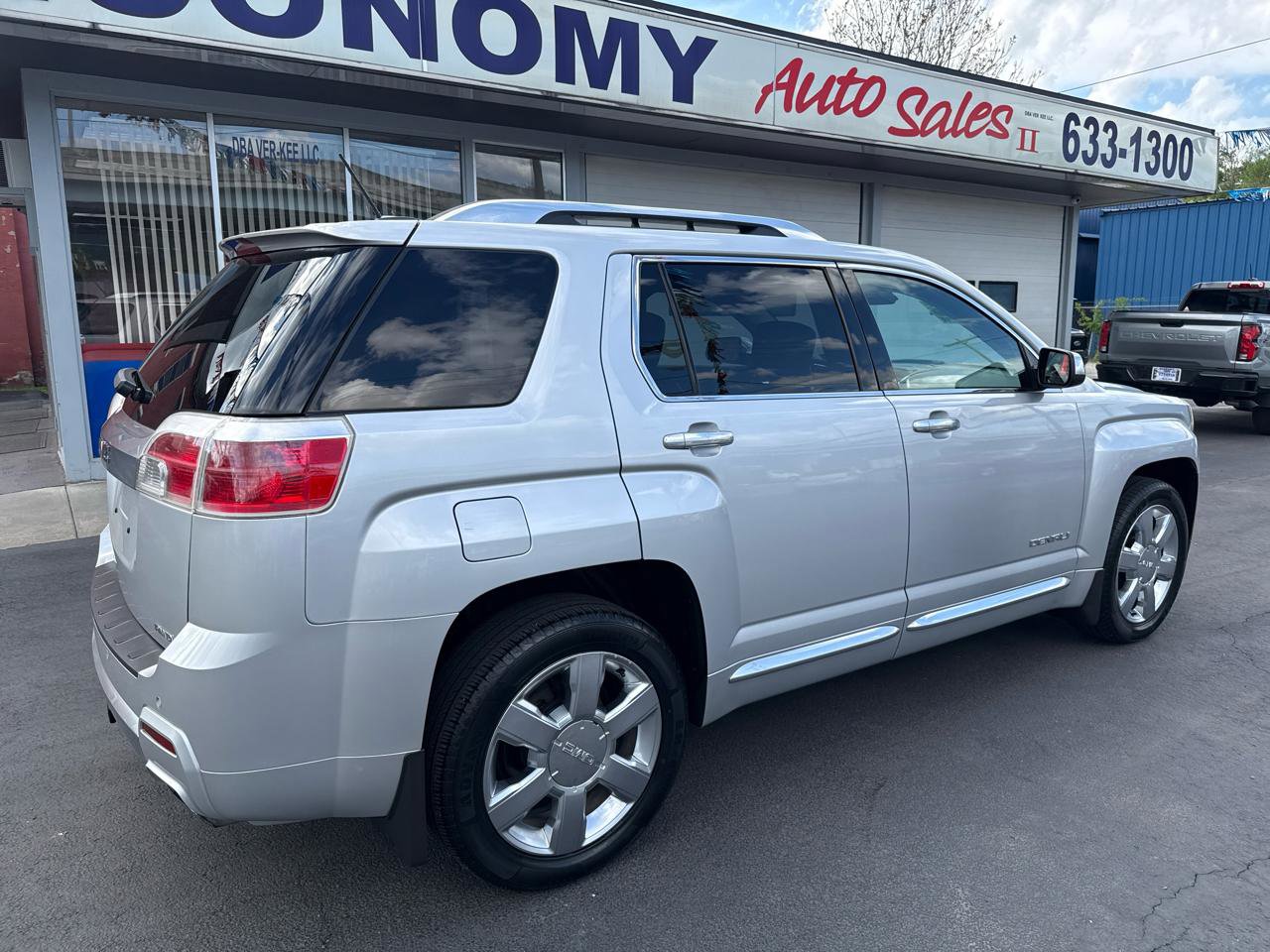 Used 2015 GMC Terrain Denali AWD/4WD image 3