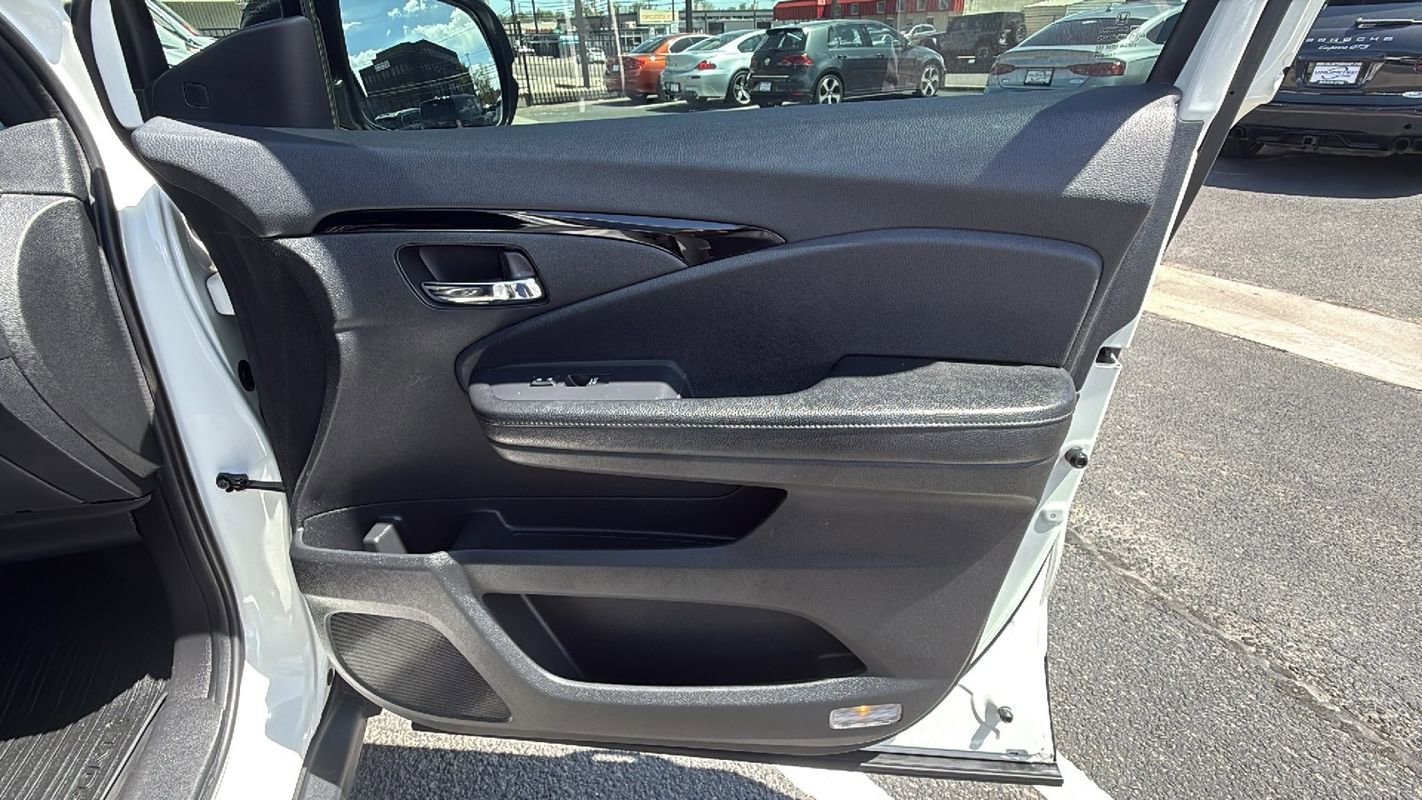 Used 2019 Honda Passport Touring image 17