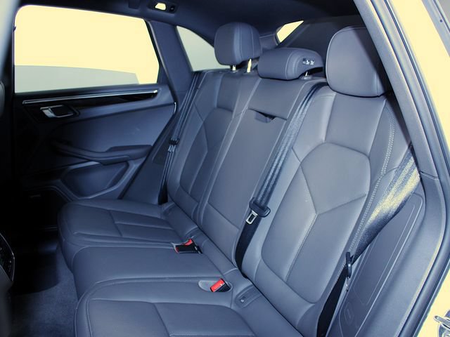 New 2026 Porsche Macan AWD/4WD image 21