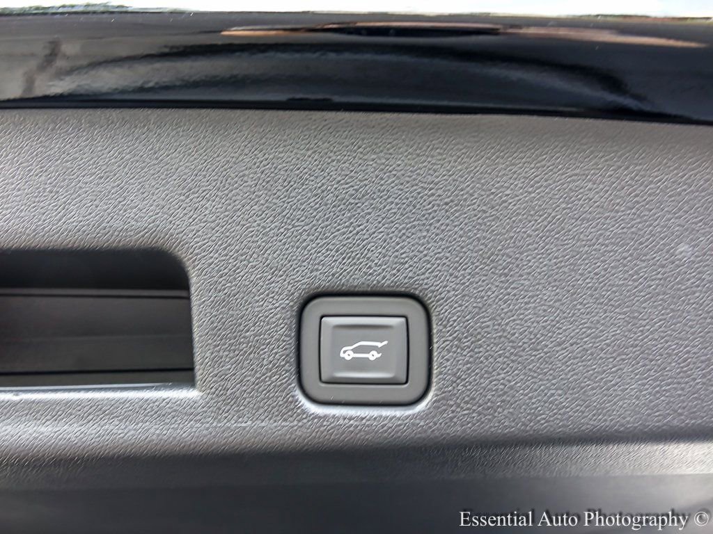 New 2026 Chevrolet Traverse LT w/ Enhanced Driving Package image 23