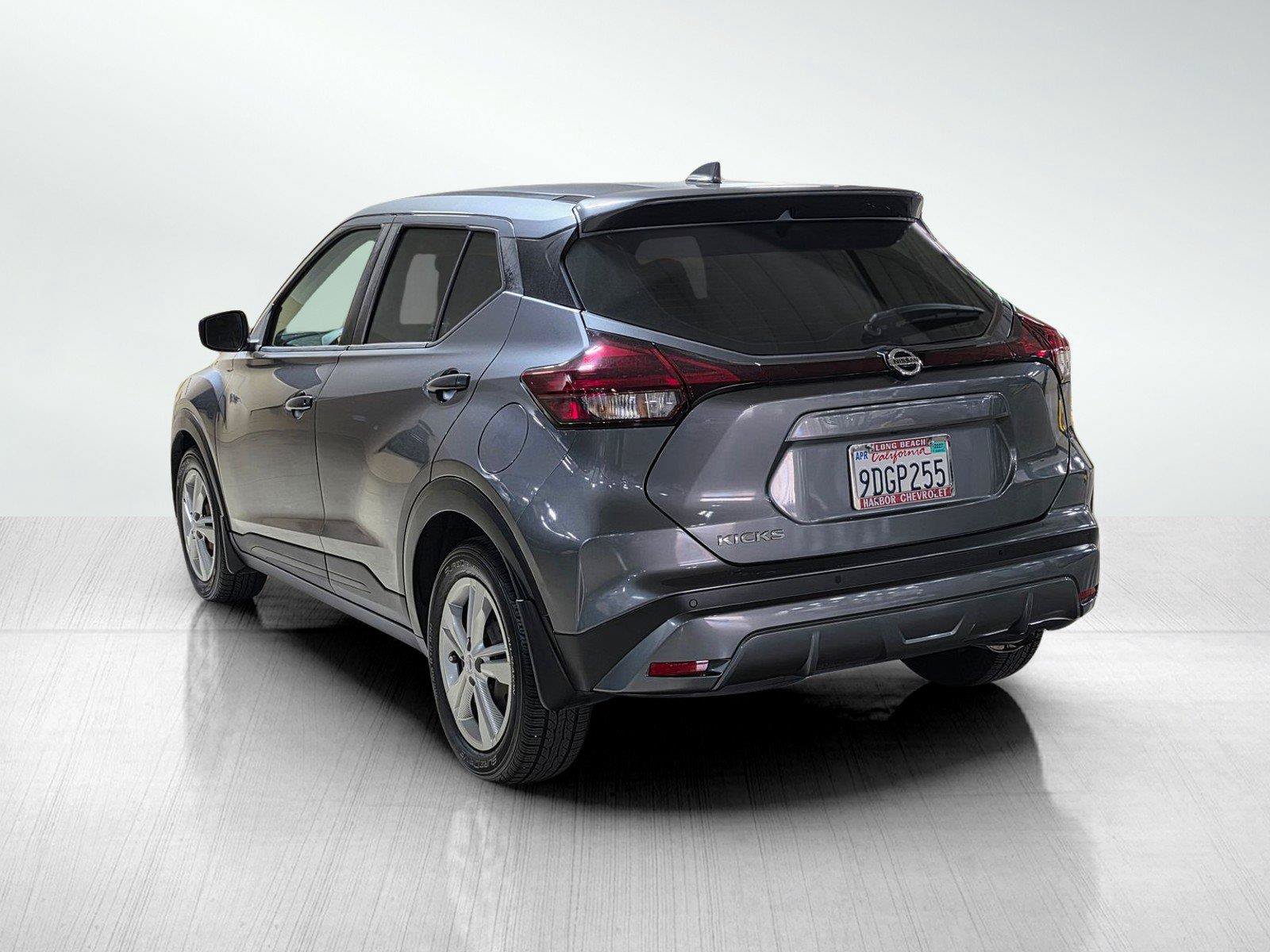 Used 2021 Nissan Kicks S FWD image 5