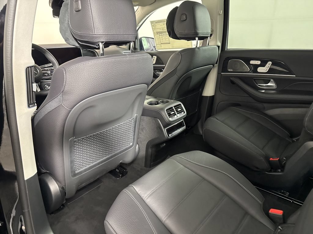 New 2026 Mercedes-Benz GLS 580 4MATIC image 22