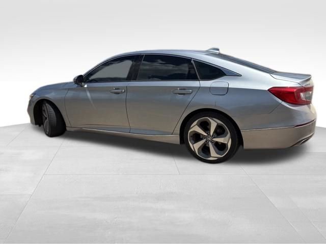 Used 2018 Honda Accord Touring image 5