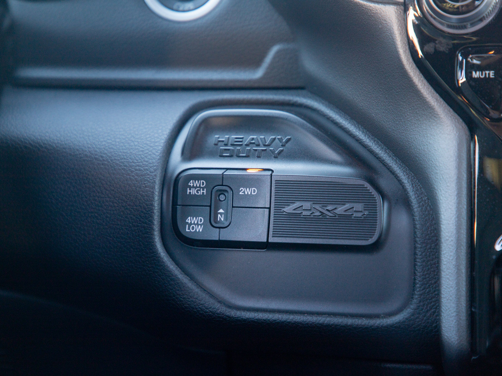 Used 2022 RAM 3500 Big Horn w/ Night Edition AWD/4WD image 21