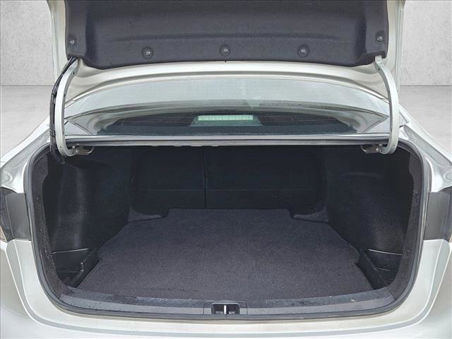 Used 2024 Toyota Corolla LE FWD image 6