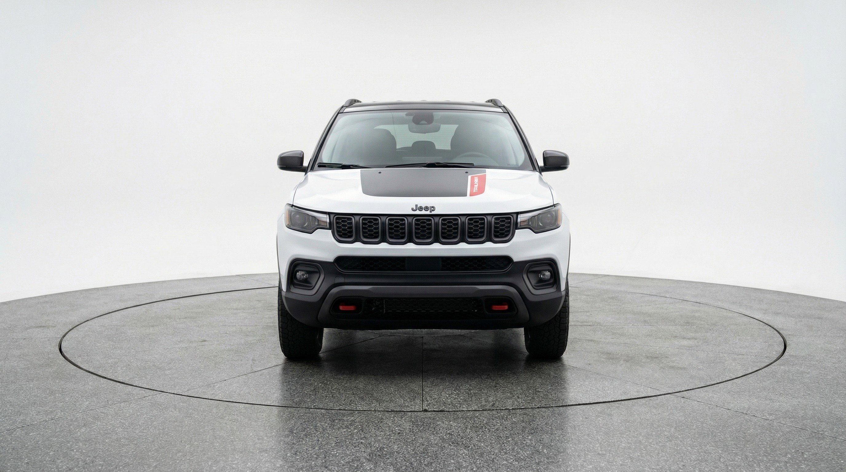 Used 2025 Jeep Compass Trailhawk AWD/4WD image 2