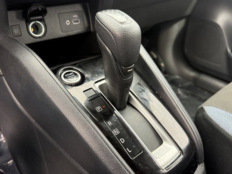Used 2025 Nissan Versa SV FWD image 24