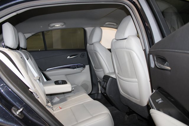Certified 2022 Cadillac XT4 Luxury w/ Cold Weather Package image 10