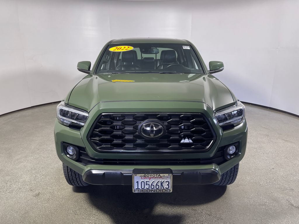 Certified 2022 Toyota Tacoma TRD Off-Road w/ TRD Premium Off Road Package AWD/4WD image 8