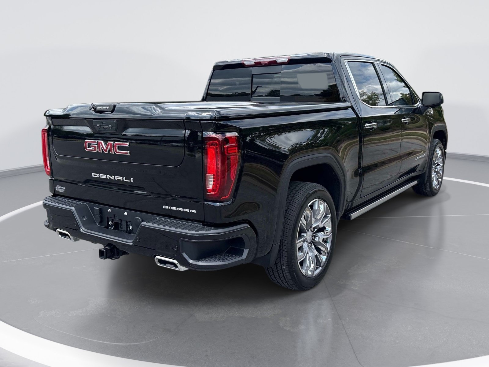 Used 2026 GMC Sierra 1500 Denali w/ Denali Reserve Package AWD/4WD image 8