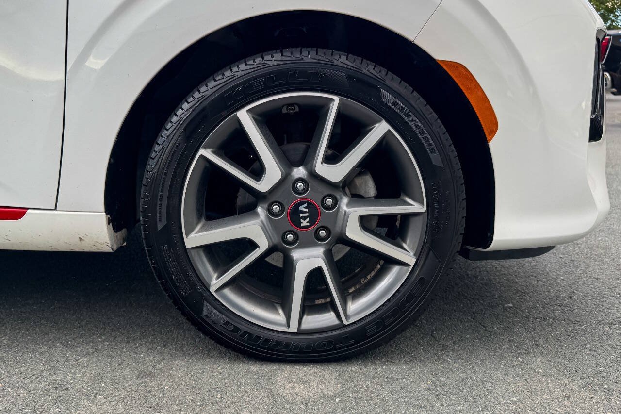 Used 2020 Kia Soul GT-Line FWD image 10
