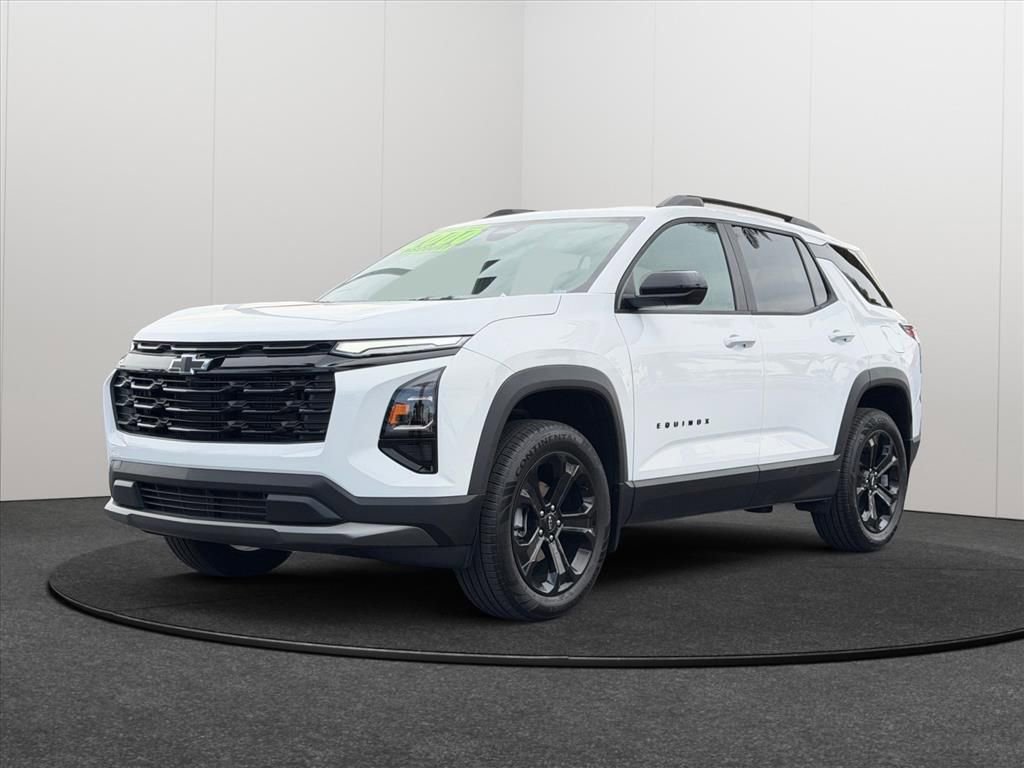 New 2026 Chevrolet Equinox LT w/ Midnight Edition image 3