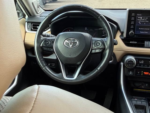 Used 2020 Toyota RAV4 Limited image 28