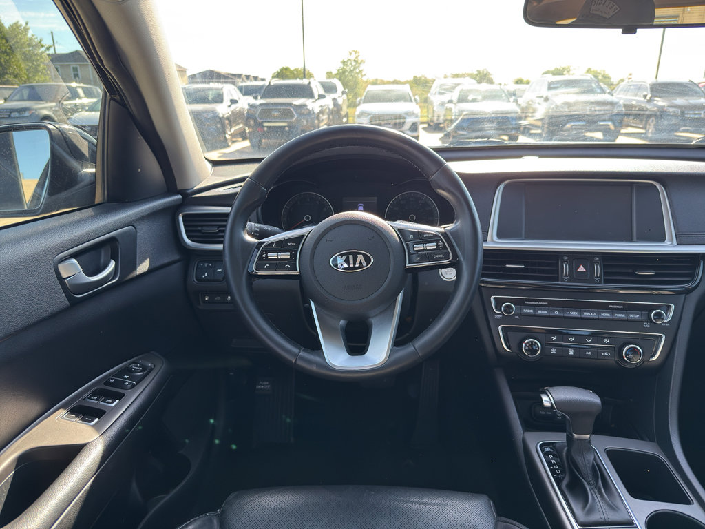 Used 2020 Kia Optima SE image 12