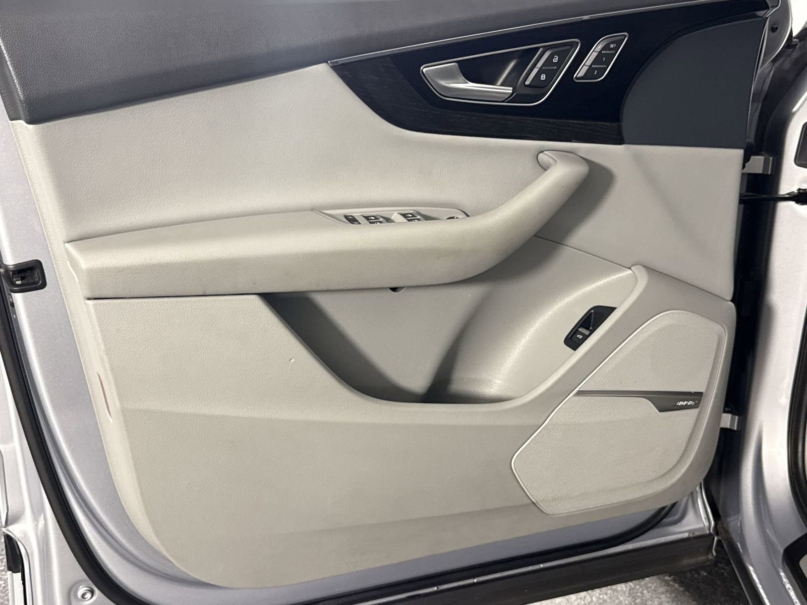 Used 2019 Audi Q7 3.0T Prestige w/ Prestige Package image 33