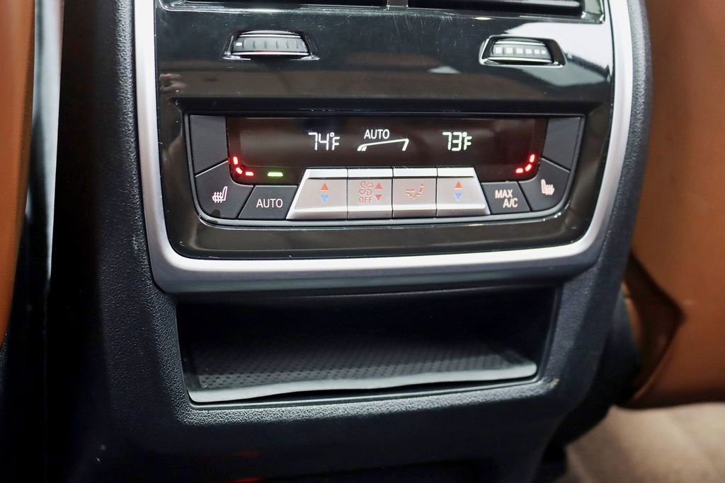 Used 2023 BMW X7 M60i w/ Executive Package AWD/4WD image 29