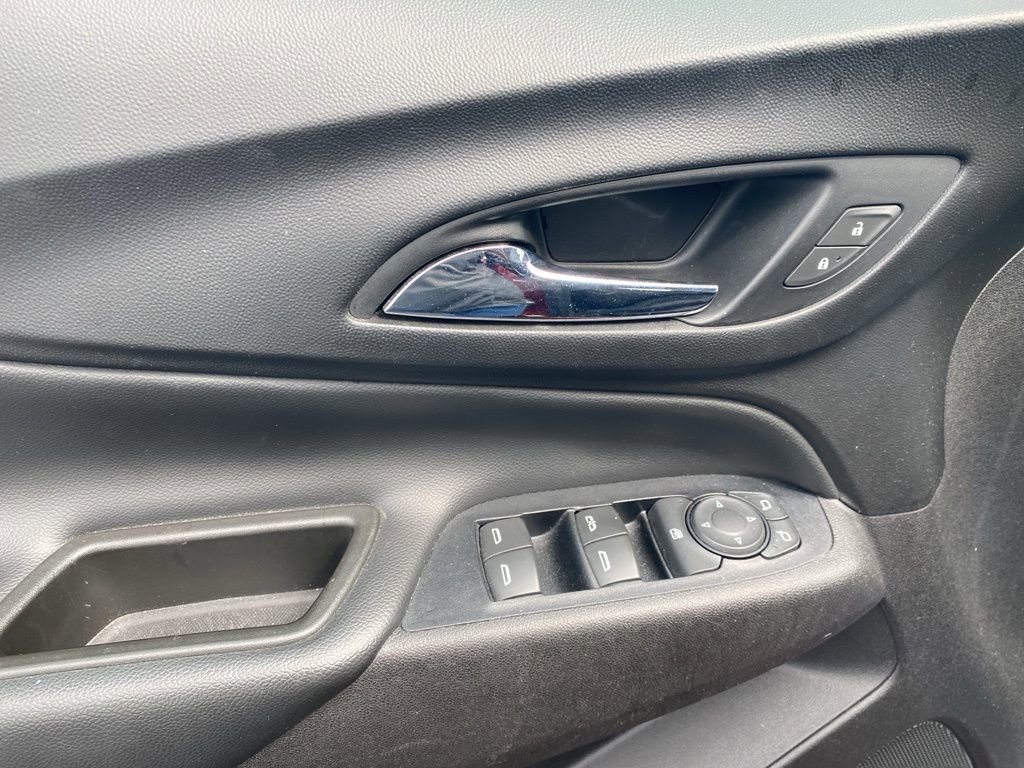 Used 2018 Chevrolet Equinox LT image 15