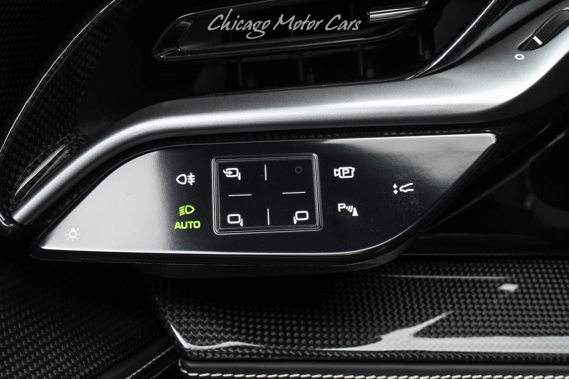 Used 2025 Ferrari SF90 Spider image 10