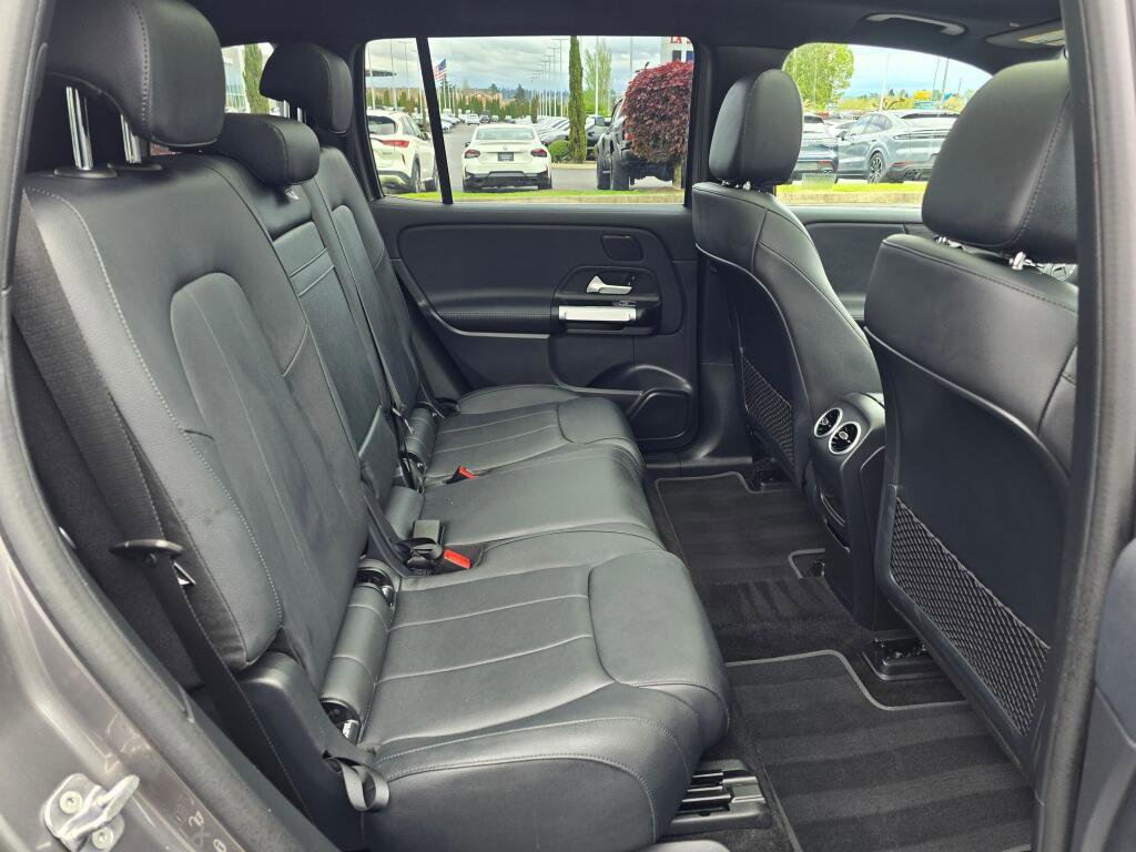 Used 2023 Mercedes-Benz EQB 300 4MATIC w/ Driver Assistance Package image 24