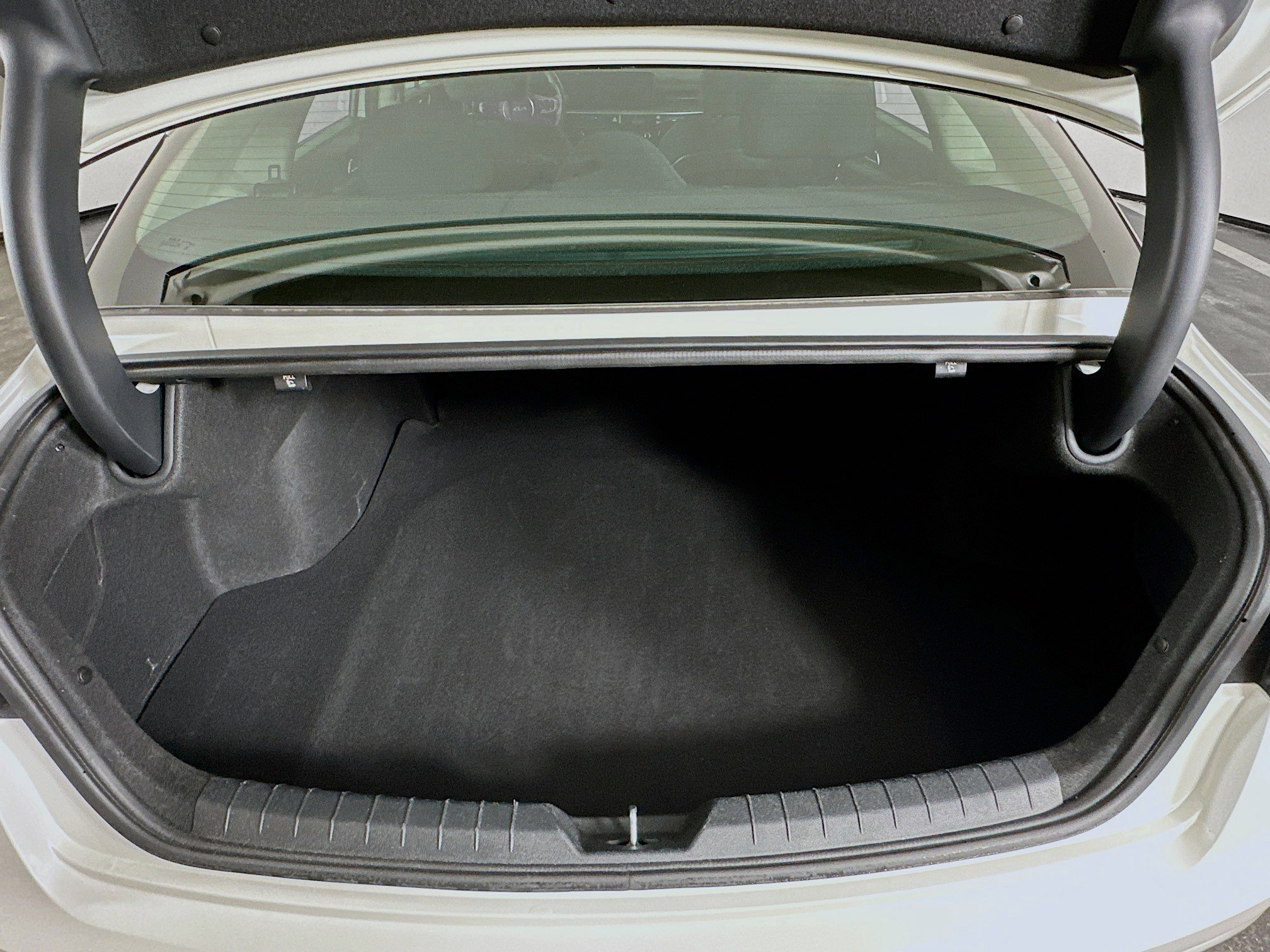 Used 2025 Kia K5 LXS image 28