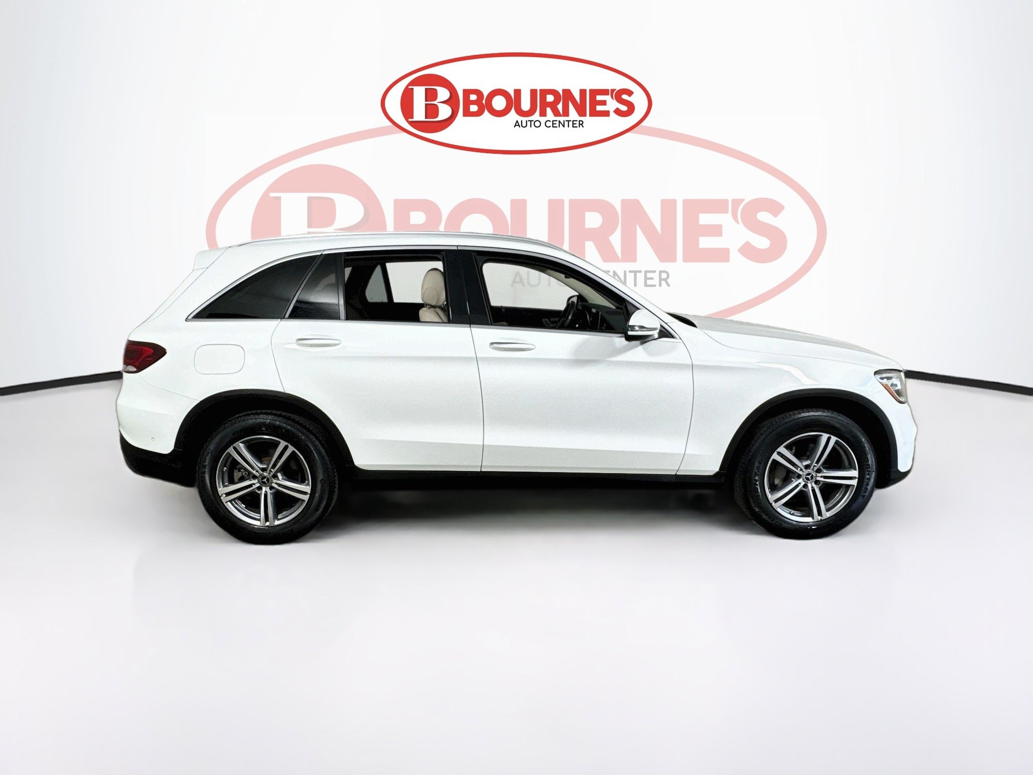 Used 2021 Mercedes-Benz GLC 300 4MATIC image 11