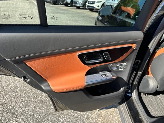 Used 2023 Mercedes-Benz GLC 300 image 10
