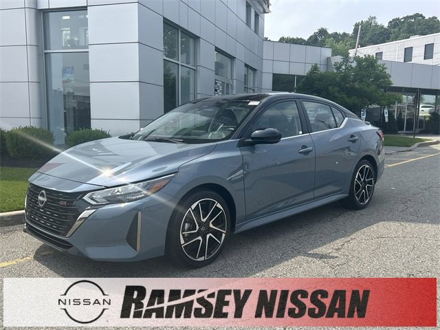 Certified 2024 Nissan Sentra SR w/ SR Premium Package image 1