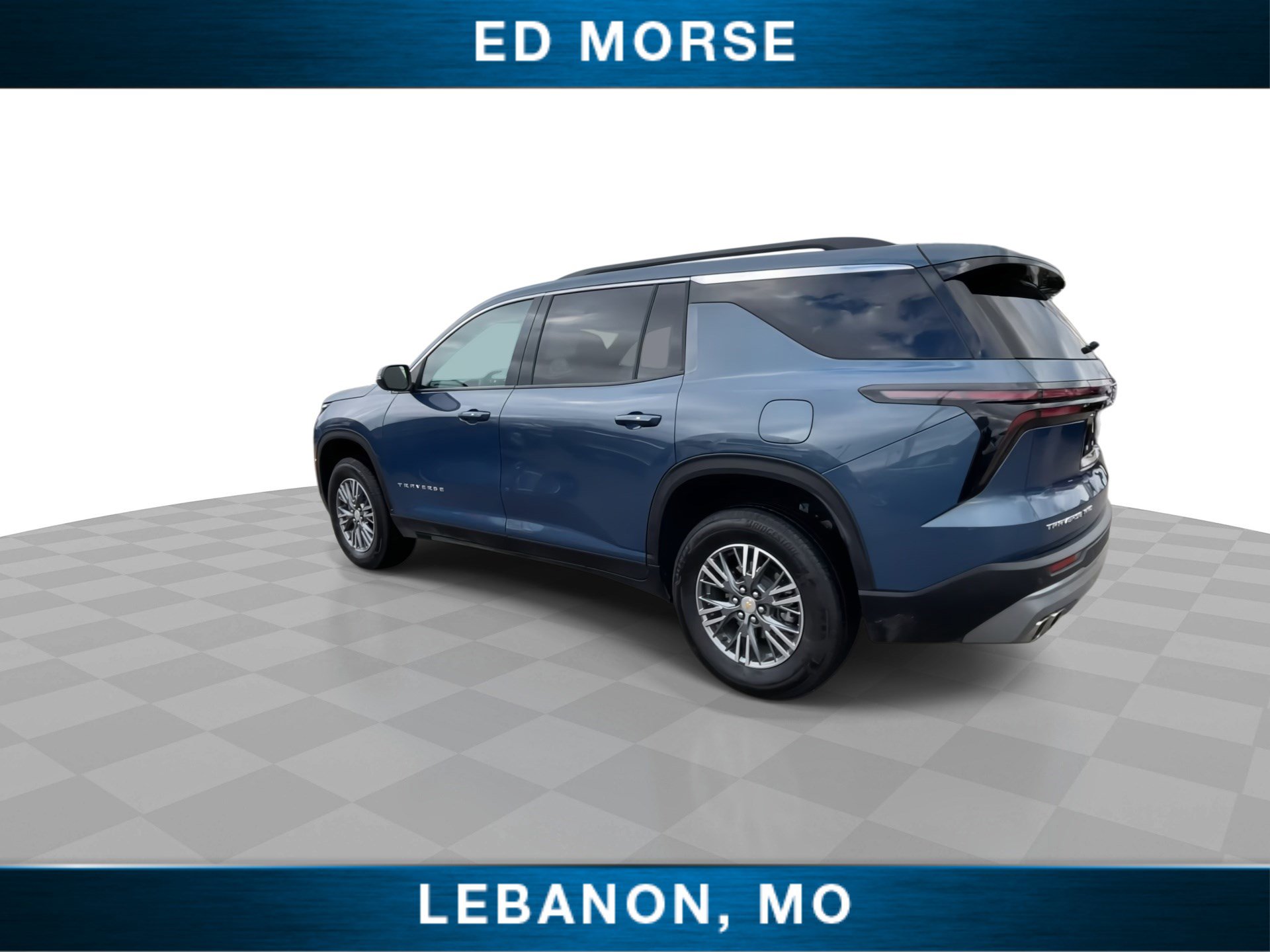 Used 2025 Chevrolet Traverse LT image 8