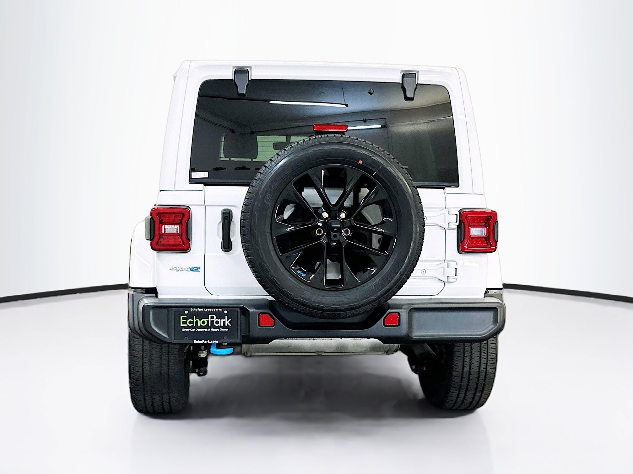 Used 2022 Jeep Wrangler Sahara w/ Cold Weather Group image 7